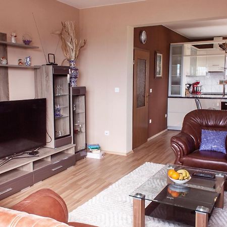 Apartment Juric Kaštel Novi Екстериор снимка