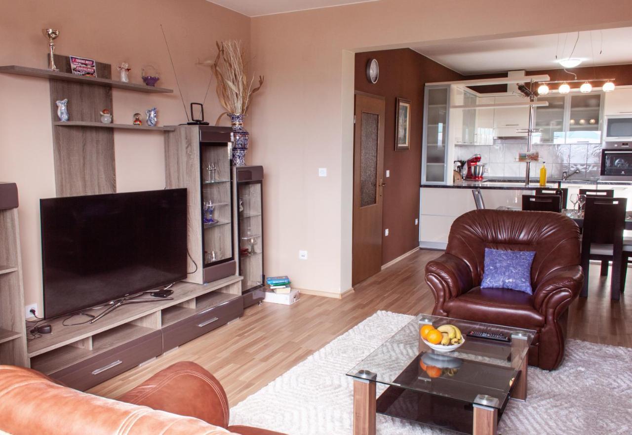 Apartment Juric Kaštel Novi Екстериор снимка