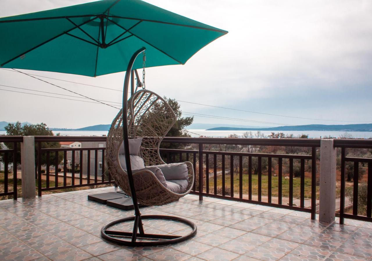 Apartment Juric Kaštel Novi Екстериор снимка