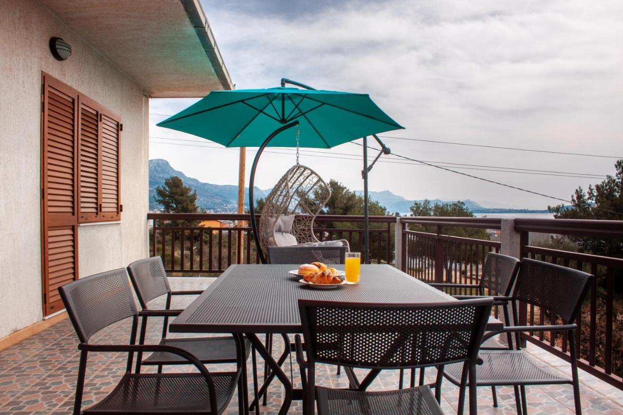 Apartment Juric Kaštel Novi Екстериор снимка