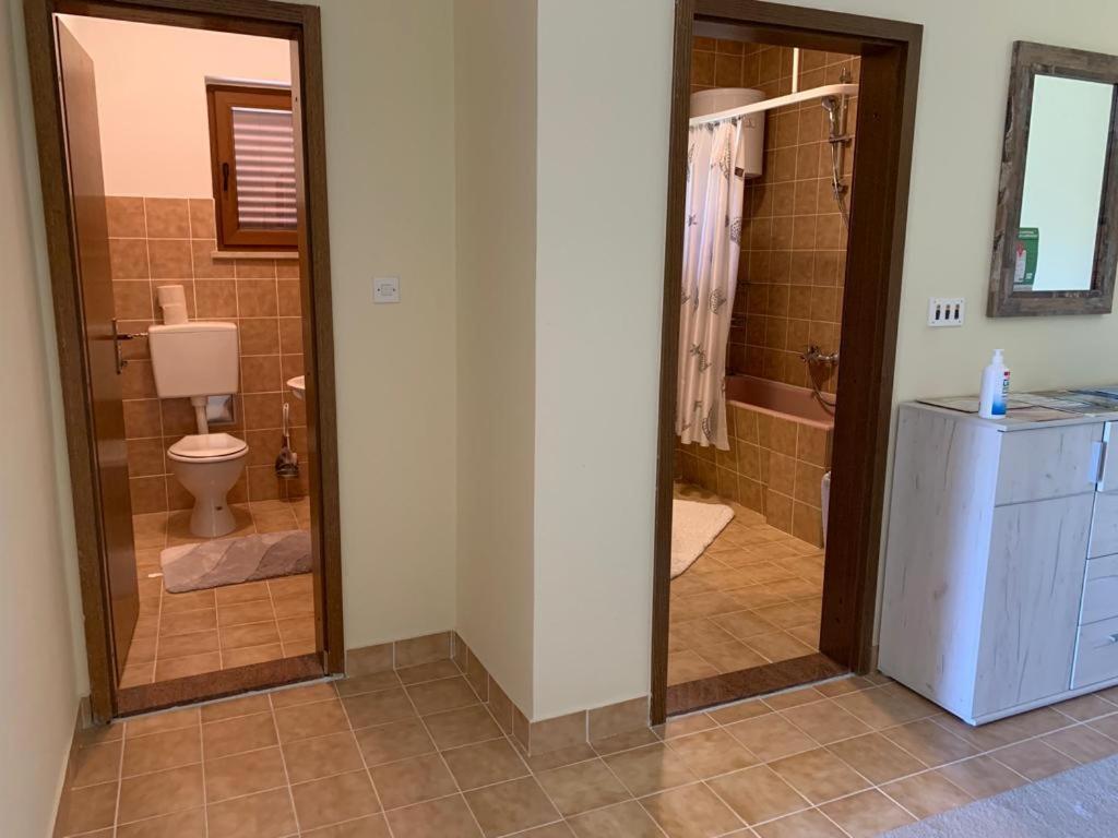 Apartment Juric Kaštel Novi Екстериор снимка